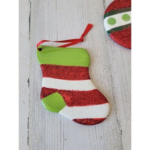 Ceramic red white striped stocking ball ornament Xmas set - Picture 2 of 6